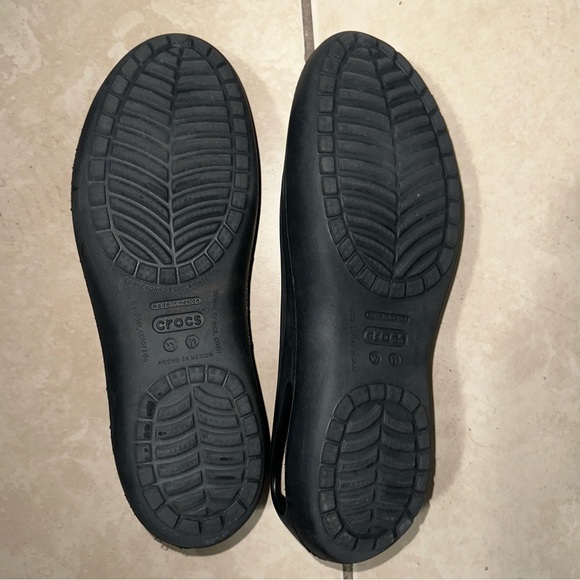 Black crocs for women - Picture 5 of 6